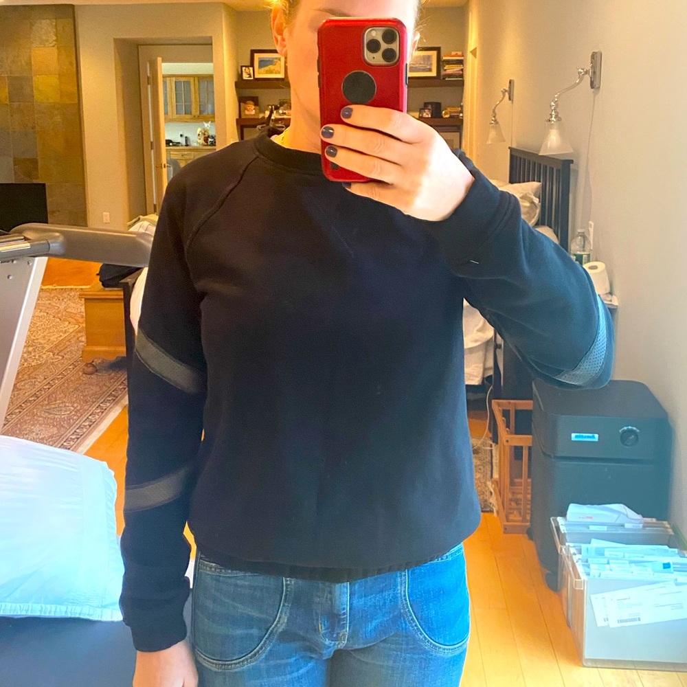 Lululemon sweatshirt